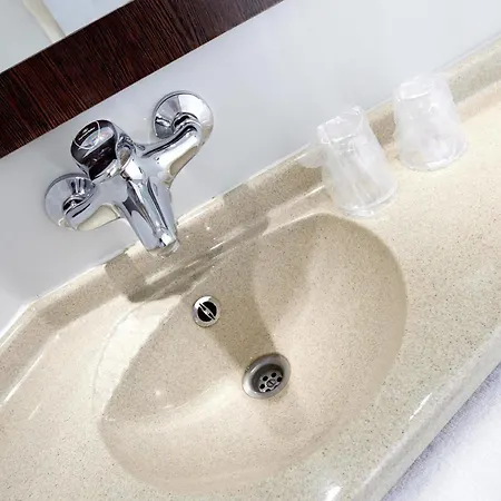 Premiere Classe Dunkerque Saint Pol Sur * Dunkirk